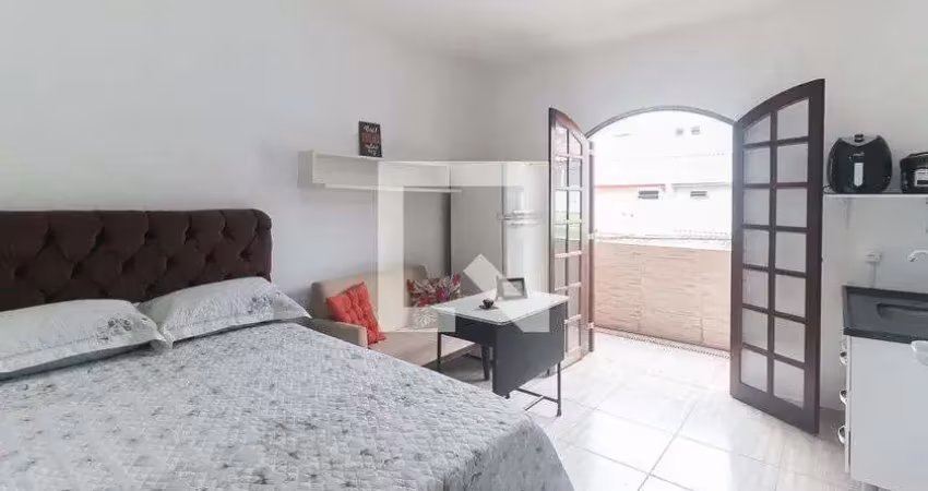 Kitnet / stúdio para aluguel - vila perreli, 1 quarto,  17 m² - poá