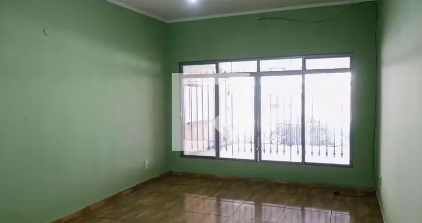 Casa com 4 quartos para alugar na Avenida Comandante Sampaio, Quitaúna, Osasco