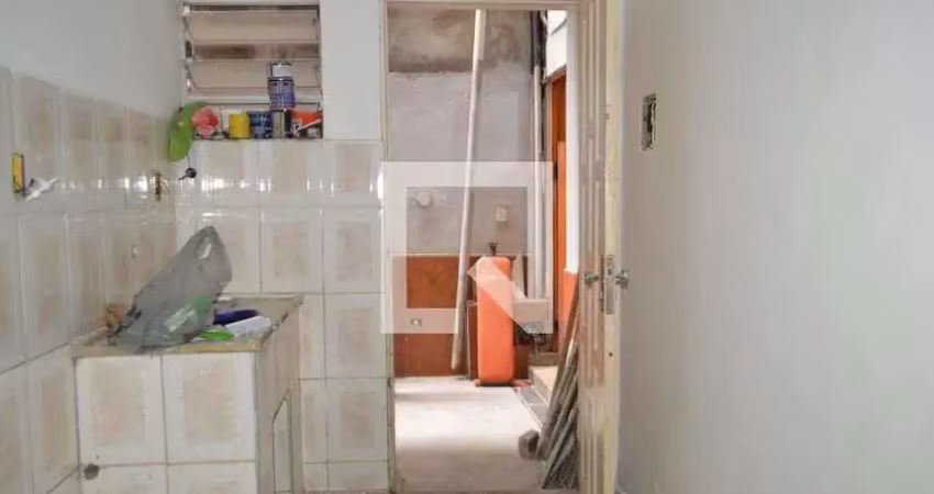Kitnet / stúdio para aluguel - liberdade, 1 quarto,  30 m² - são paulo