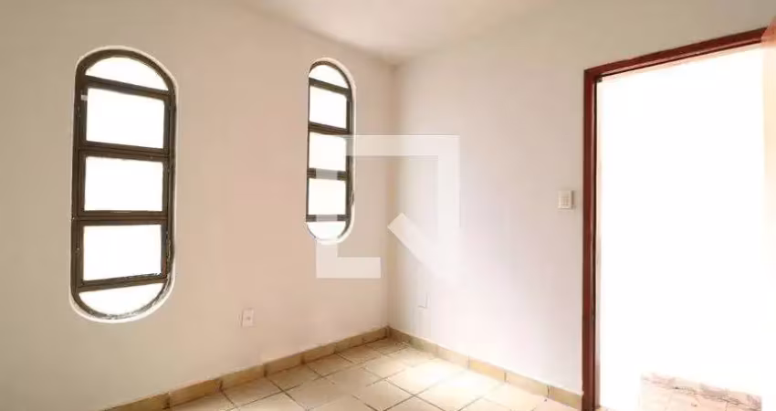 Casa para aluguel - jaraguá, 3 quartos,  110 m² - uberlândia