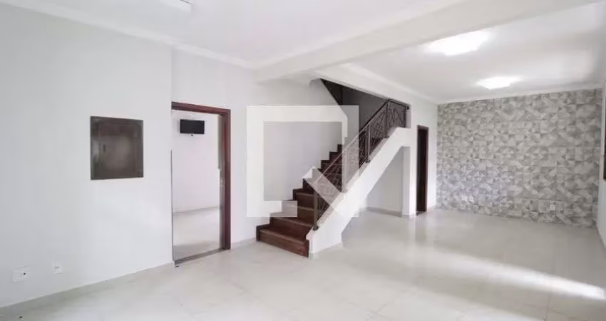 Casa para aluguel - jardim karaiba, 3 quartos,  265 m² - uberlândia