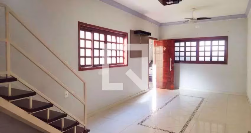 Casa para aluguel - areao, 3 quartos,  3000 m² - taubaté