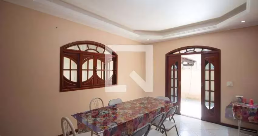 Casa para aluguel - jardim califórnia, 3 quartos,  251 m² - são gonçalo