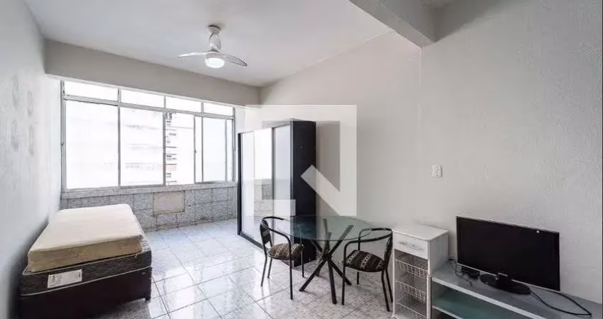 Kitnet / stúdio para aluguel - boqueirão, 1 quarto,  33 m² - santos