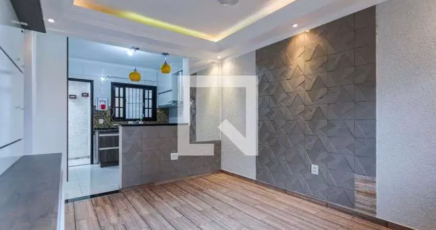 Casa / sobrado em condomínio para aluguel - jardim layr, 2 quartos,  52 m² - mogi das cruzes