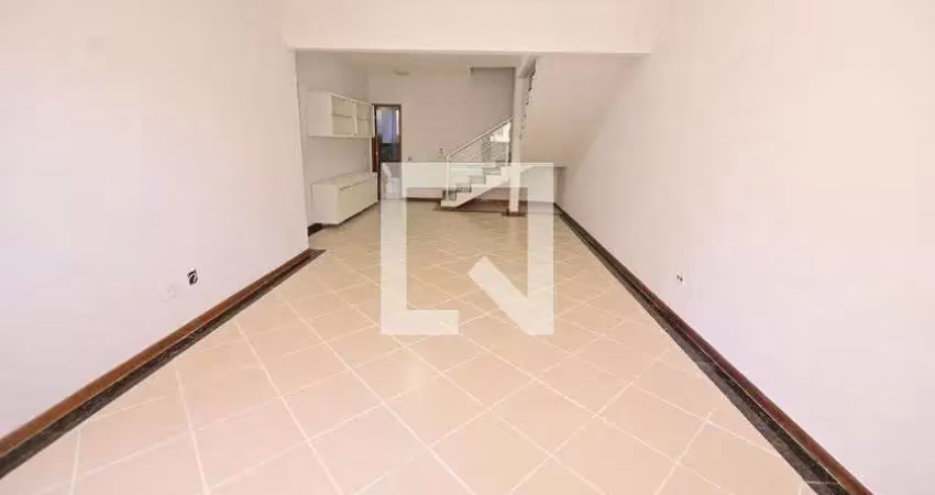 Casa / sobrado em condomínio para aluguel - setor leste universitário , 4 quartos,  183 m² - goiânia
