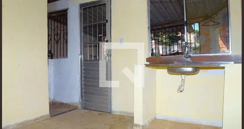 Casa para aluguel - paulo vi, 2 quartos,  40 m² - belo horizonte