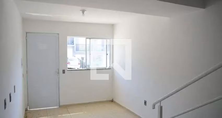 Casa / sobrado em condomínio para aluguel - jardim petrópolis, 2 quartos,  49 m² - cotia