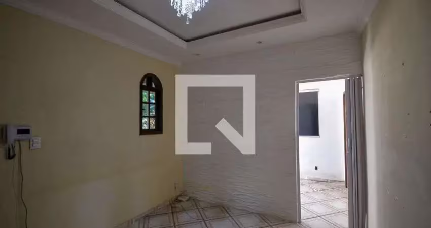 Casa para aluguel - vila sueli, 3 quartos,  110 m² - nova iguaçu