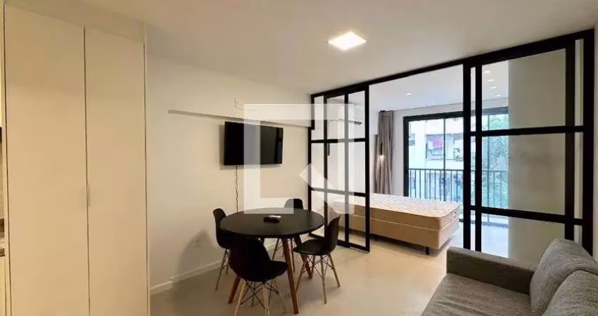 Kitnet / stúdio para aluguel - glória, 1 quarto,  38 m² - rio de janeiro