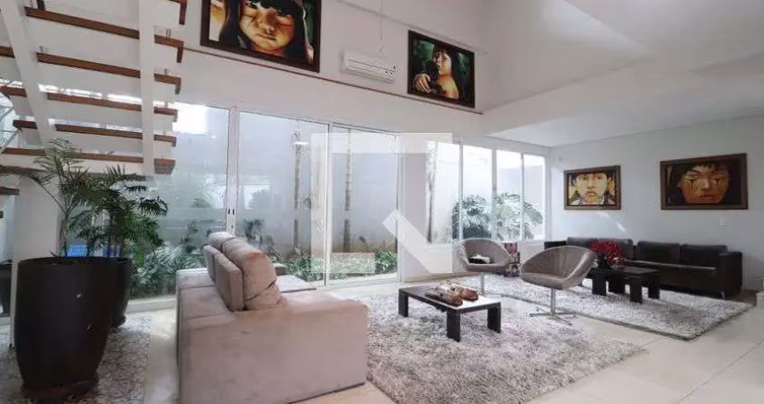 Casa para aluguel - tabajaras, 4 quartos,  490 m² - uberlândia