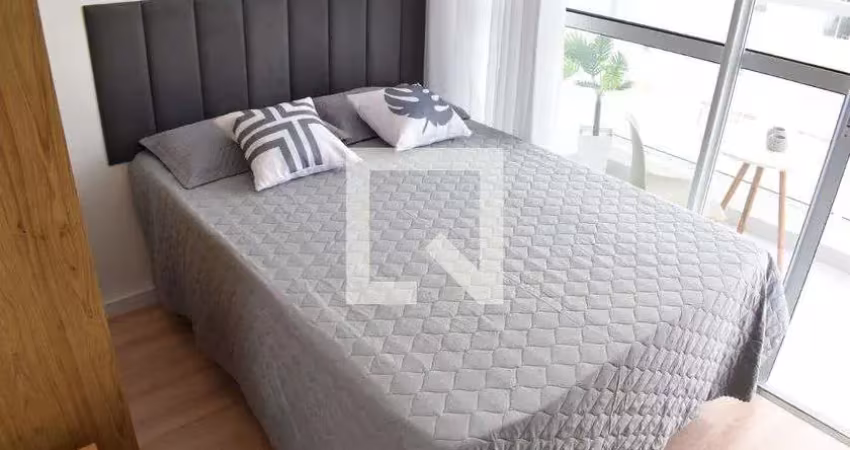 Kitnet / stúdio para aluguel - centro, 1 quarto,  27 m² - curitiba