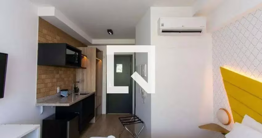 Kitnet / stúdio para aluguel - liberdade, 1 quarto,  22 m² - são paulo