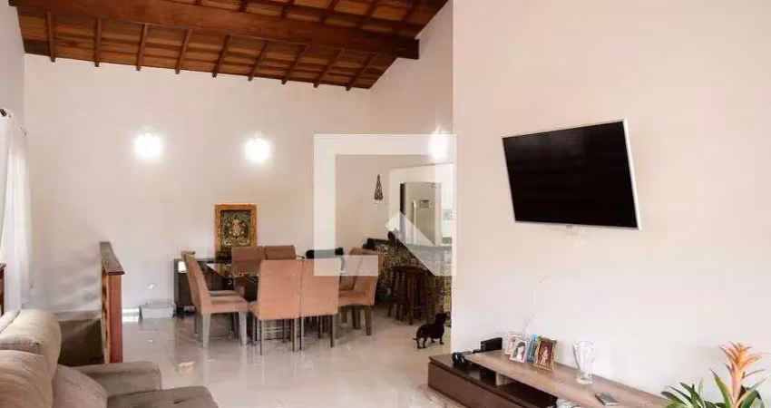 Casa para aluguel - jardim sabiá, 3 quartos,  200 m² - cotia