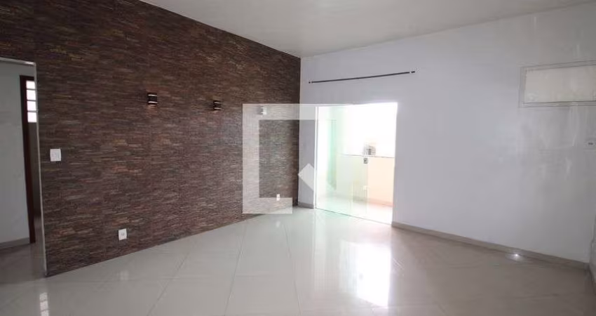 Casa para aluguel - cascadura, 2 quartos,  150 m² - rio de janeiro