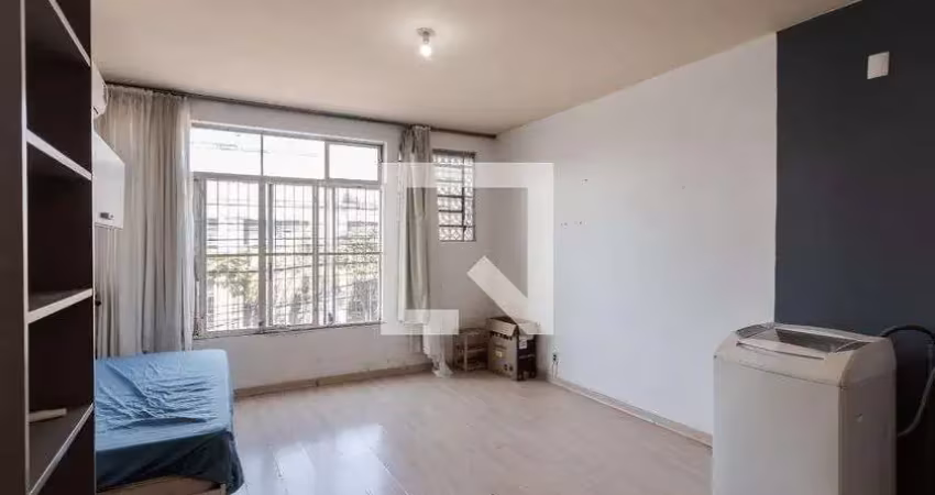 Kitnet / stúdio para aluguel - floresta, 1 quarto,  38 m² - porto alegre