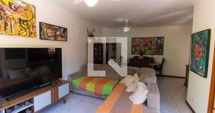 Casa para aluguel - engenho do mato, 3 quartos,  570 m² - niterói