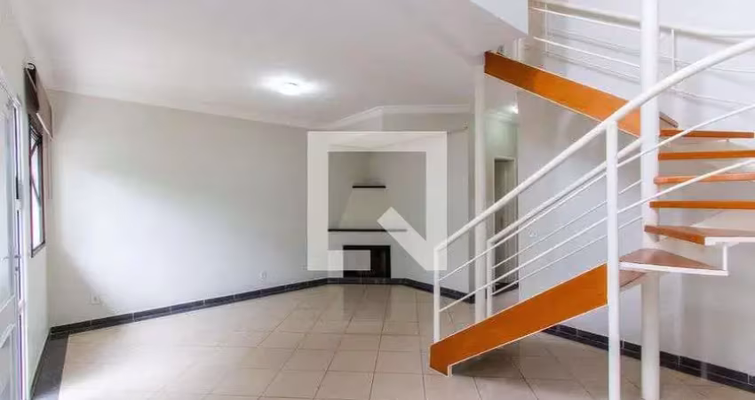 Casa / sobrado em condomínio para aluguel - jardim semiramis, 3 quartos,  130 m² - cotia