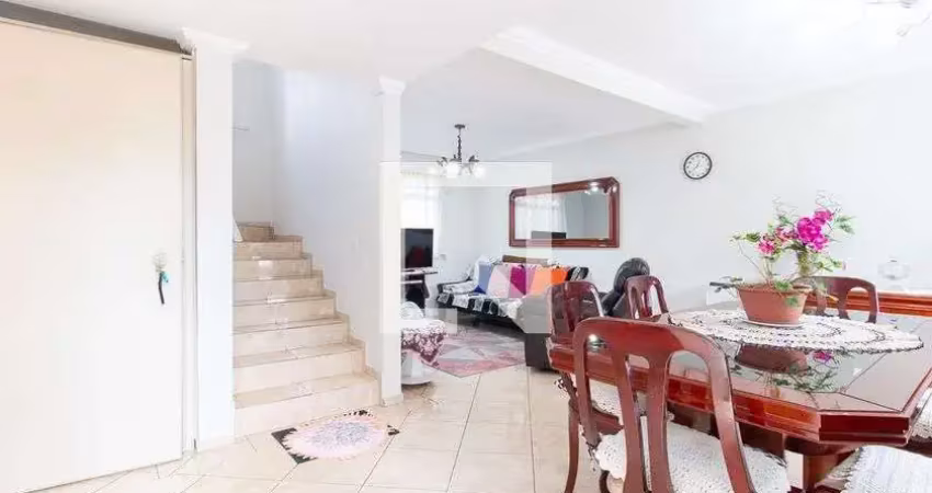 Casa / sobrado em condomínio para aluguel - uberaba, 3 quartos,  210 m² - curitiba