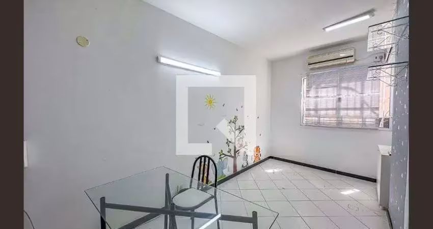 Kitnet / stúdio para aluguel - santa teresa, 1 quarto,  18 m² - rio de janeiro