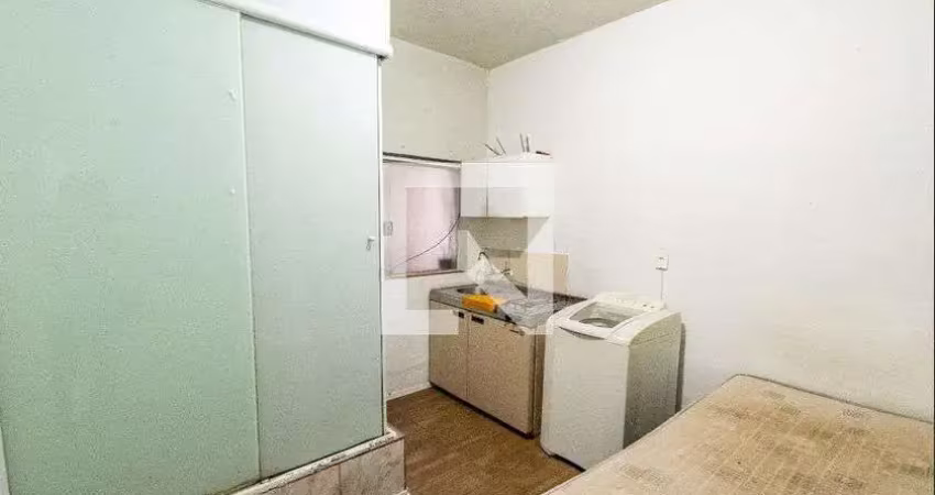 Kitnet / stúdio para aluguel - cambuci, 1 quarto,  15 m² - são paulo