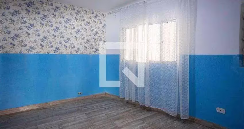Casa com 2 quartos para alugar na Rua Araújo Lima, Piraporinha, Diadema