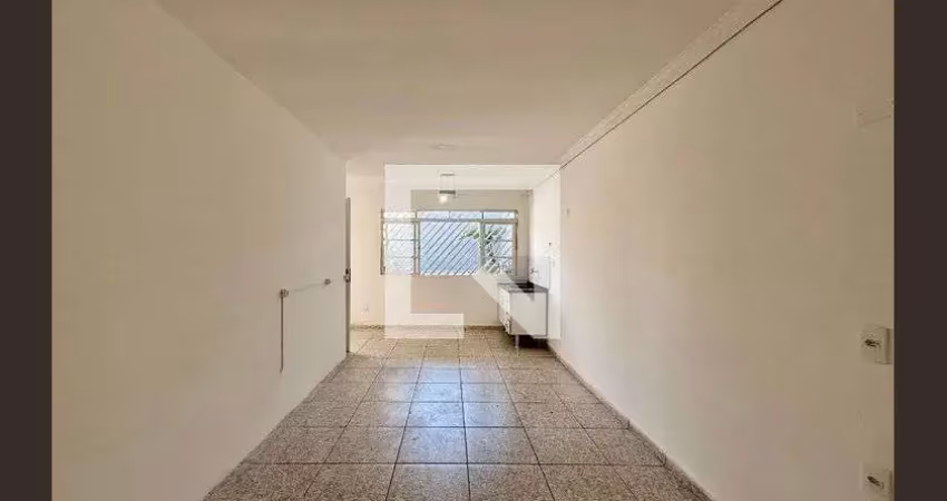 Casa com 1 quarto para alugar na Rua Galileu, Campo Belo, São Paulo