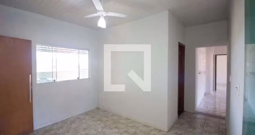 Casa para aluguel - santa helena, 3 quartos,  200 m² - contagem