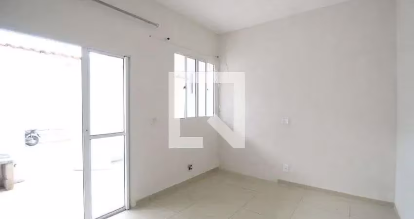 Casa / sobrado em condomínio para aluguel - taquara, 2 quartos,  55 m² - rio de janeiro