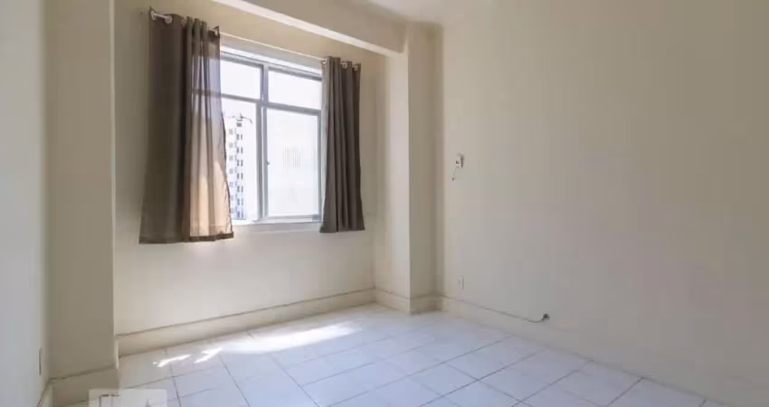 Kitnet / stúdio para aluguel - catete, 1 quarto,  21 m² - rio de janeiro