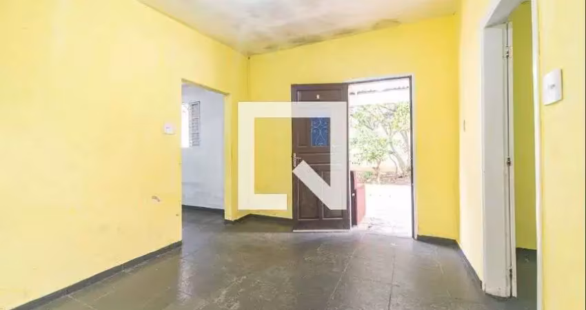 Casa com 2 quartos para alugar na Rua Antônio Cardoso Franco, Centro, Santo André