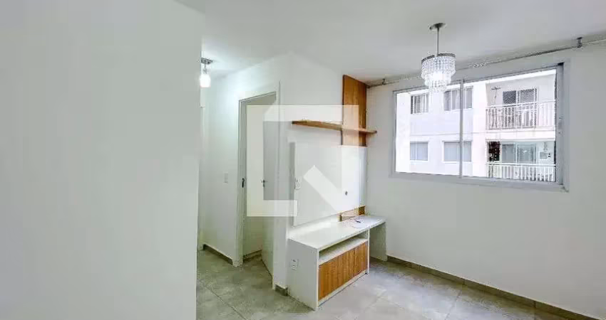 Apartamento com 2 quartos para alugar na Rua Martim Burchard, Brás, São Paulo