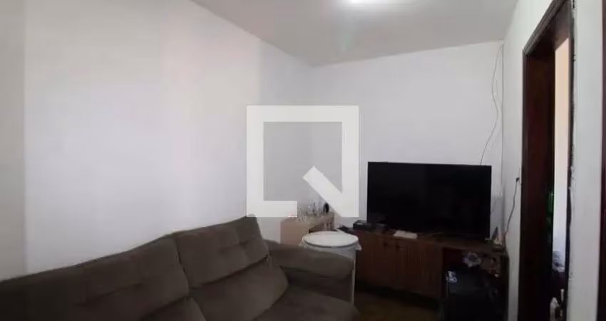 Casa com 2 quartos para alugar na Rua Benvinda Catarina de Jesus, Santana, São Paulo