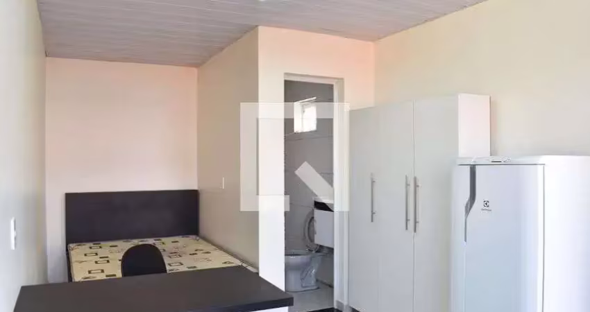 Kitnet / stúdio para aluguel - cajuru, 1 quarto,  15 m² - curitiba