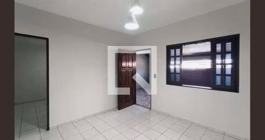 Casa com 3 quartos para alugar na Avenida São Camilo, Jardim São Camilo, Jundiaí
