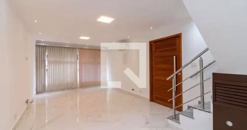 Casa com 3 quartos para alugar na Rua Vaz Muniz, Água Fria, São Paulo