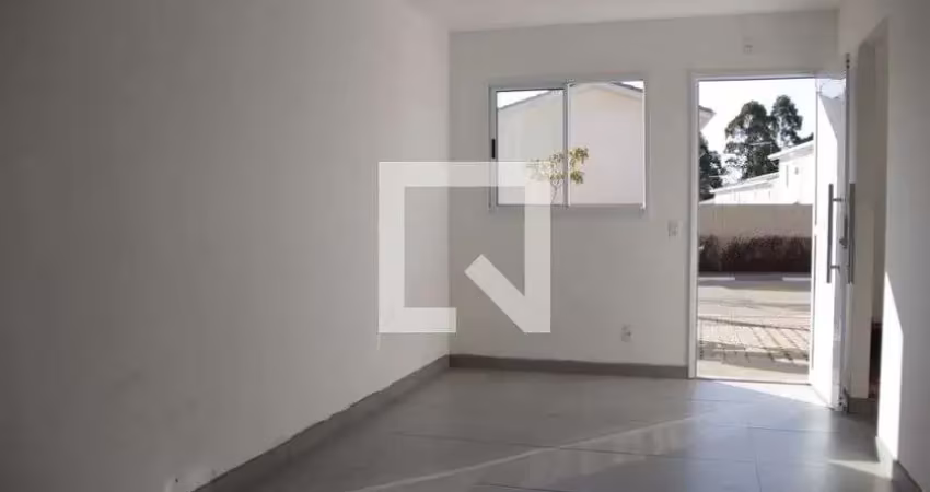 Casa / sobrado em condomínio para aluguel - jardim vitorian, 2 quartos,  72 m² - suzano