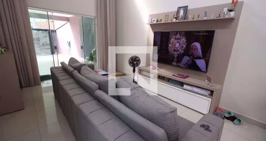 Casa para aluguel - jardim atlântico , 3 quartos,  138 m² - goiânia