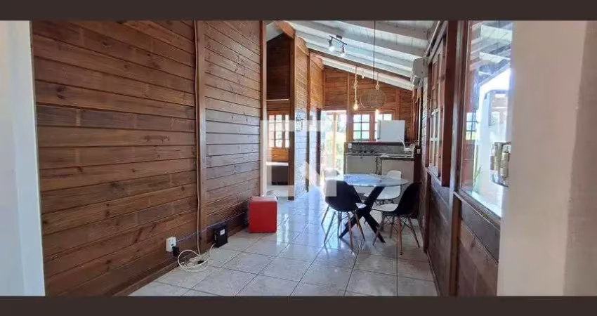Casa para aluguel - itacorubi, 3 quartos,  60 m² - florianópolis
