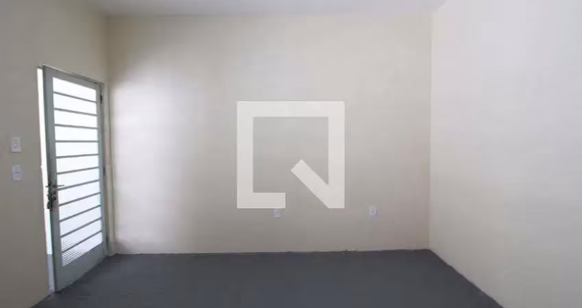 Casa com 1 quarto para alugar na Rua Júlio Magalhães Júnior, Vila Mineirão, Sorocaba
