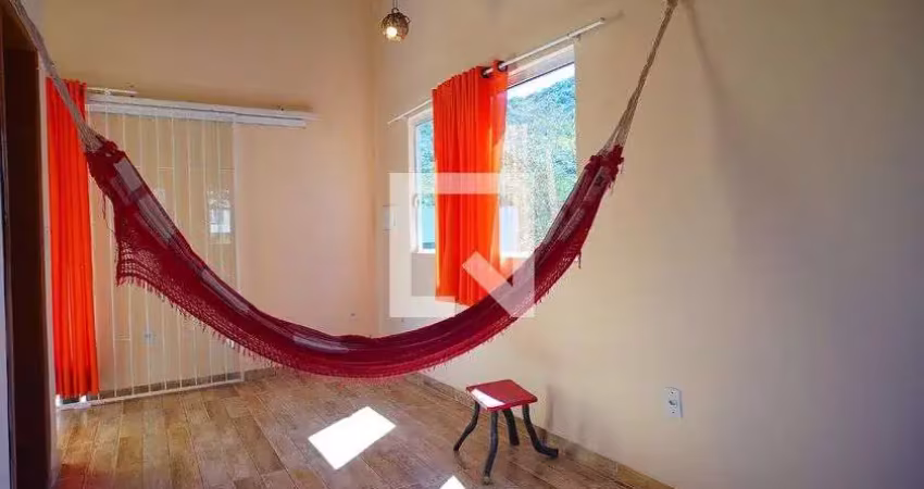 Casa para aluguel - são joão do rio vermelho, 1 quarto,  50 m² - florianópolis