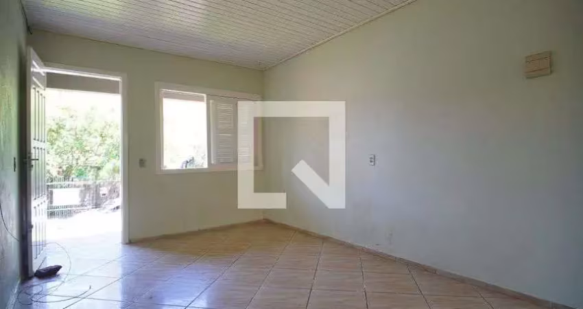 Casa com 2 quartos para alugar na Rua Valter Merino Delgado, Guarani, Novo Hamburgo