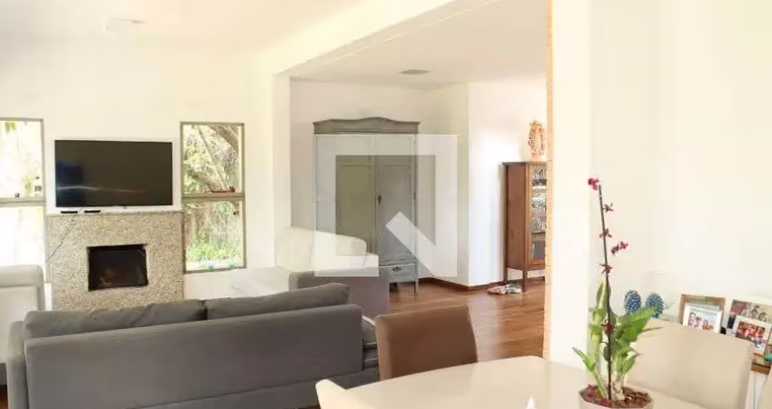 Casa / sobrado em condomínio para aluguel - jardim são vicente, 5 quartos,  300 m² - cotia