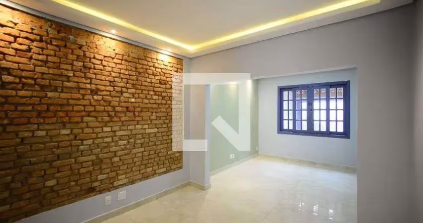 Casa com 4 quartos para alugar na Rua Alexandrino da Silveira Bueno, Cambuci, São Paulo