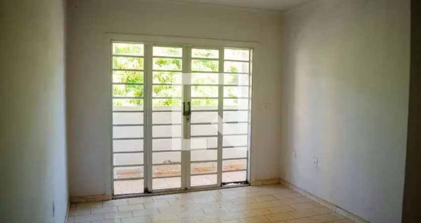 Casa para aluguel - negrão de lima, 1 quarto,  40 m² - goiânia