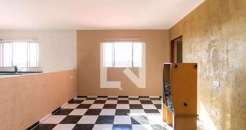 Casa com 2 quartos para alugar na Rua Isabel Garcia Marques, Aricanduva, São Paulo