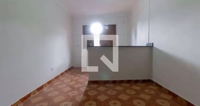Casa com 2 quartos para alugar na Rua Doutor Barros Pimentel, Ponte Rasa, São Paulo