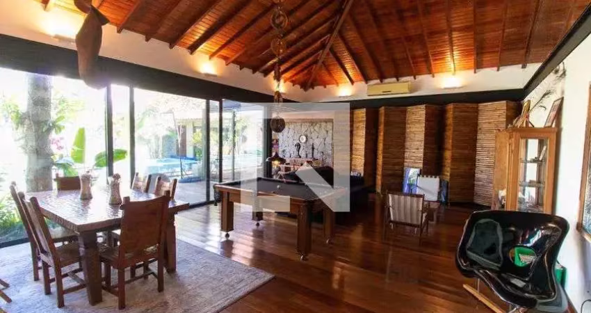 Casa para aluguel - itacoatiara, 2 quartos,  450 m² - niterói