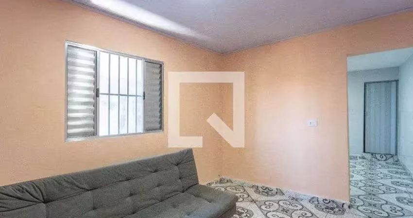 Casa com 1 quarto para alugar na Avenida Poeta Francisco das Chagas Fonseca, Serraria, Diadema