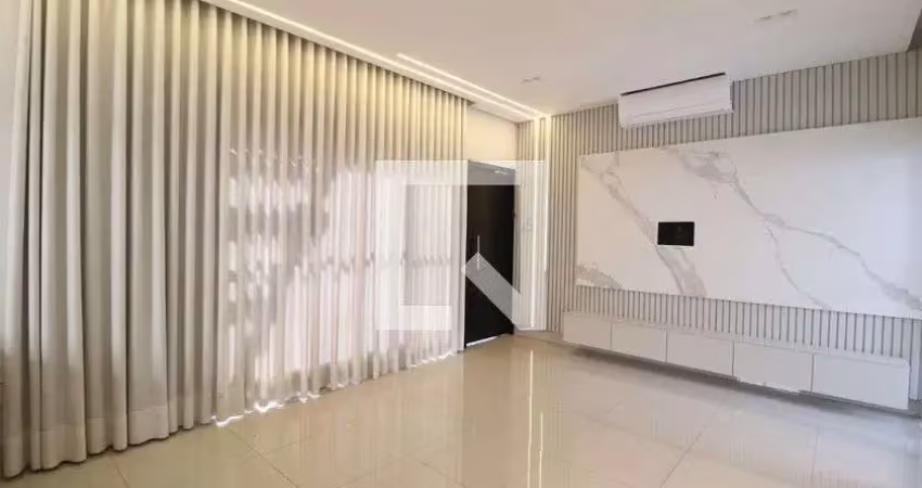 Casa / sobrado em condomínio para aluguel - laranjeiras, 3 quartos,  100 m² - uberlândia